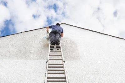 Peinture extérieure à Poule-les-Écharmeaux — façades et ravalement